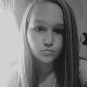 Meet your Posher, Emilie